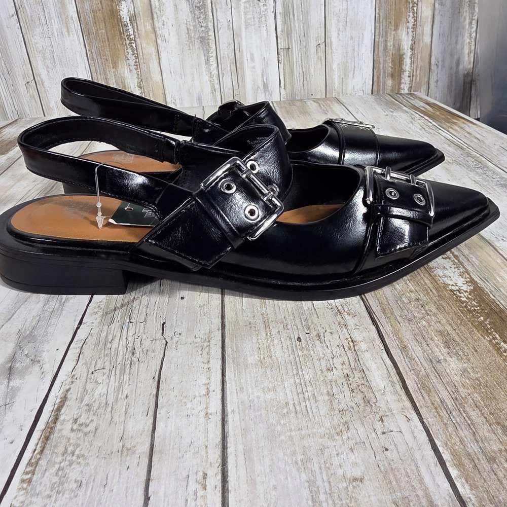 Wild Fable Black Pointed Toe Buckle Slingback Flat Grommet Punk Shoes Size 8 NWT - Picture 10 of 10